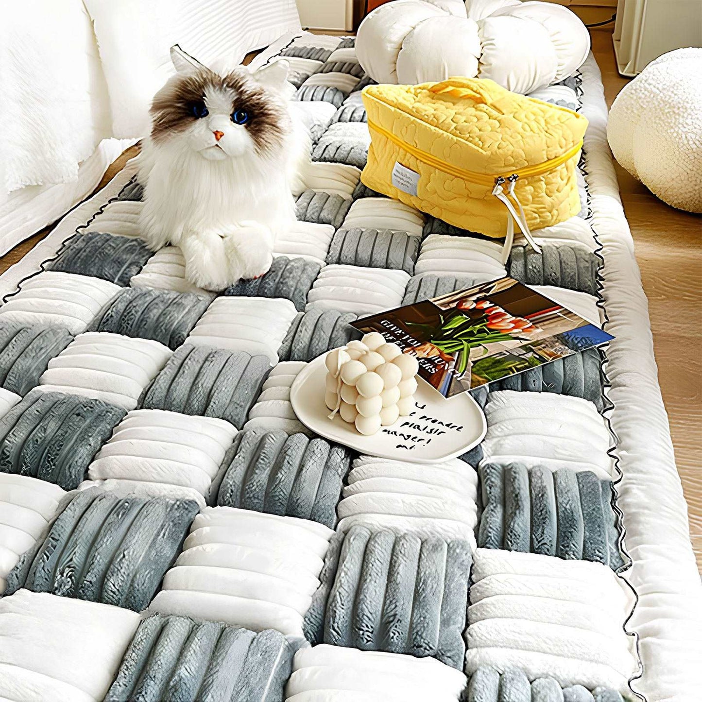 Cream-coloured Large Plaid Square Fuzzy Pet Dog Mat Bed Couch Cover